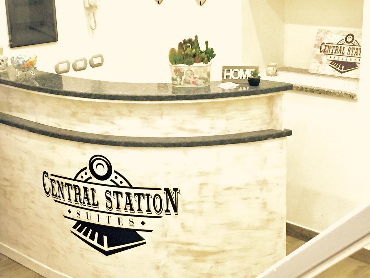 Station * Neapel